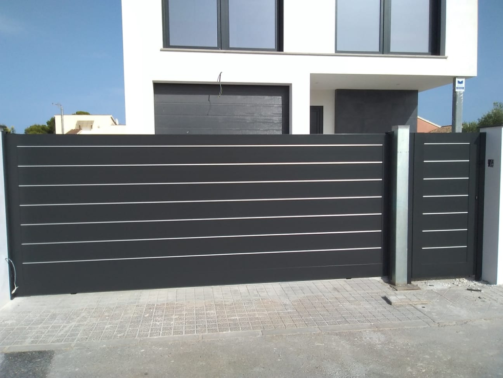 Cancelas y Vallas de Aluminio en El Ejido – Diseño Moderno y Máxima DurabilidadCancelas y vallas Aluminio